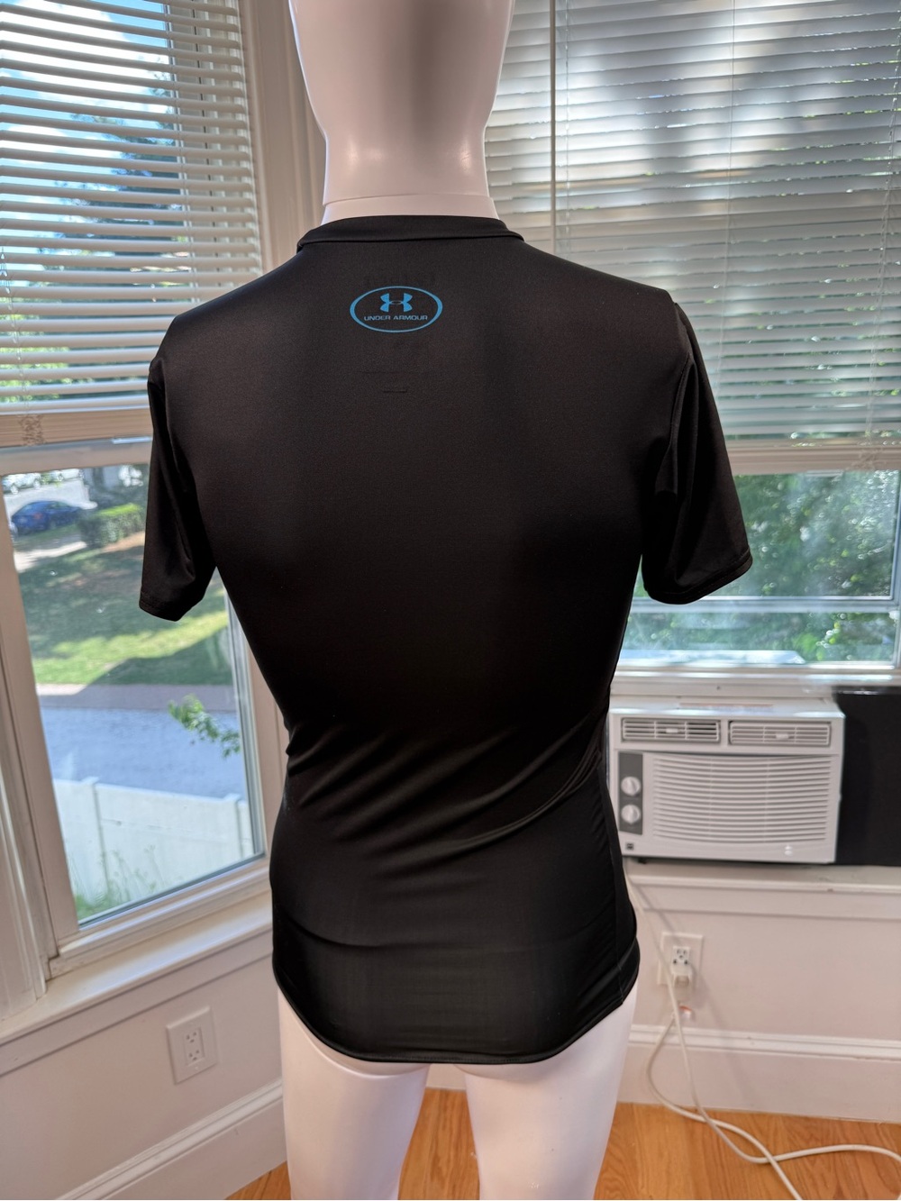 Under Armour Marvel Punisher HeatGear Compression Shirt Black MD - Picture 8 of 11